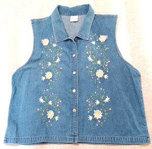 Denim Vest Womens Floral Embroidery Sz 2X Decorated Originals Button Front